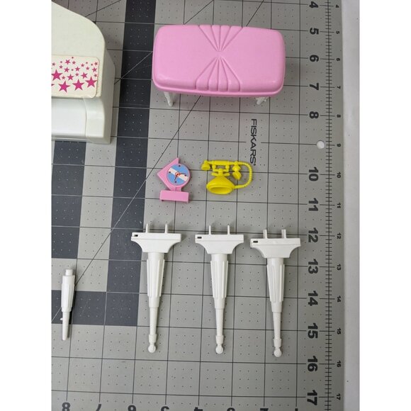 Mattel Barbie Grand Piano Sofa Table Framed Picture Lot - Picture 3 of 16